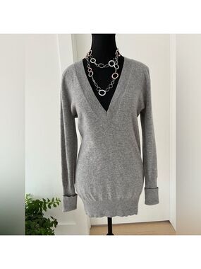 AUTUMN CASHMERE Deep V Neck Pullover Fine Knit Sweater Bodycon Luxury Minimalist